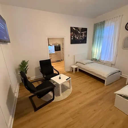 Zentral Gelegenes Am Hbf Bm30 *